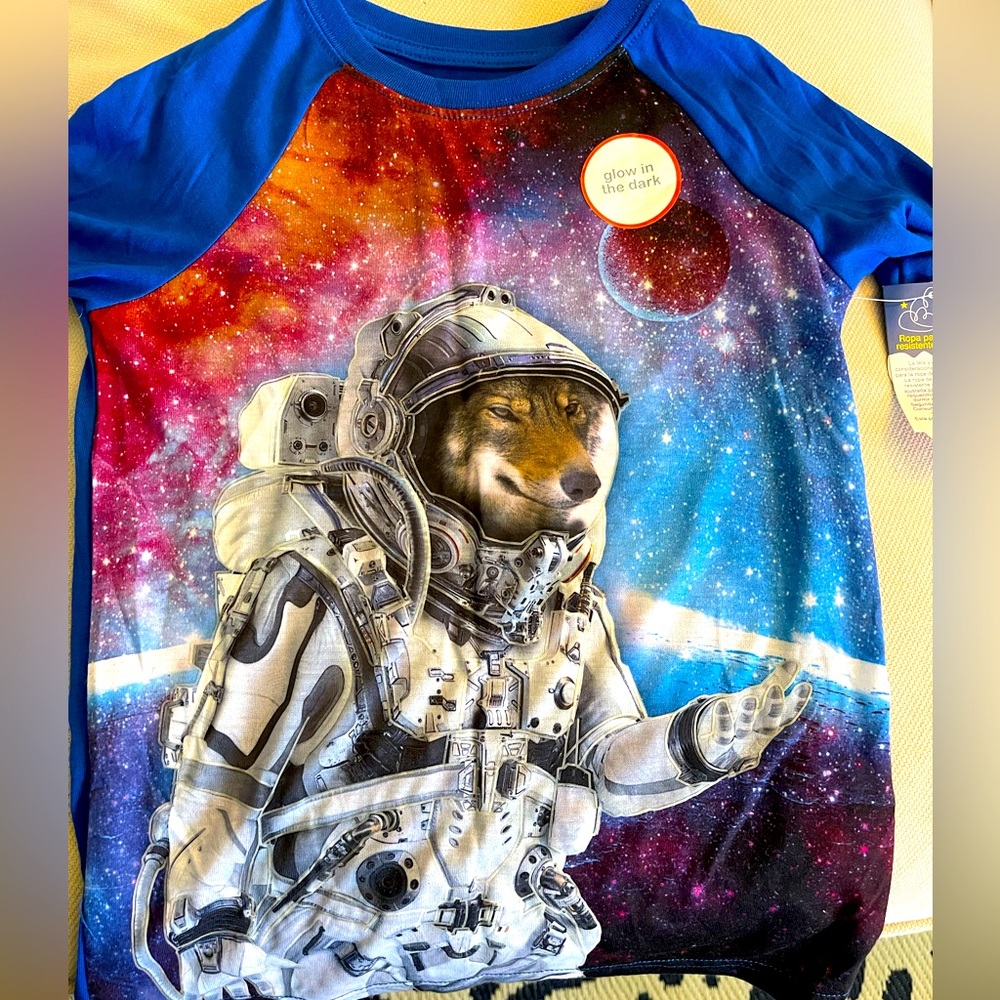 Wonder nation boys pj shirt. Size 8 boys NWT!